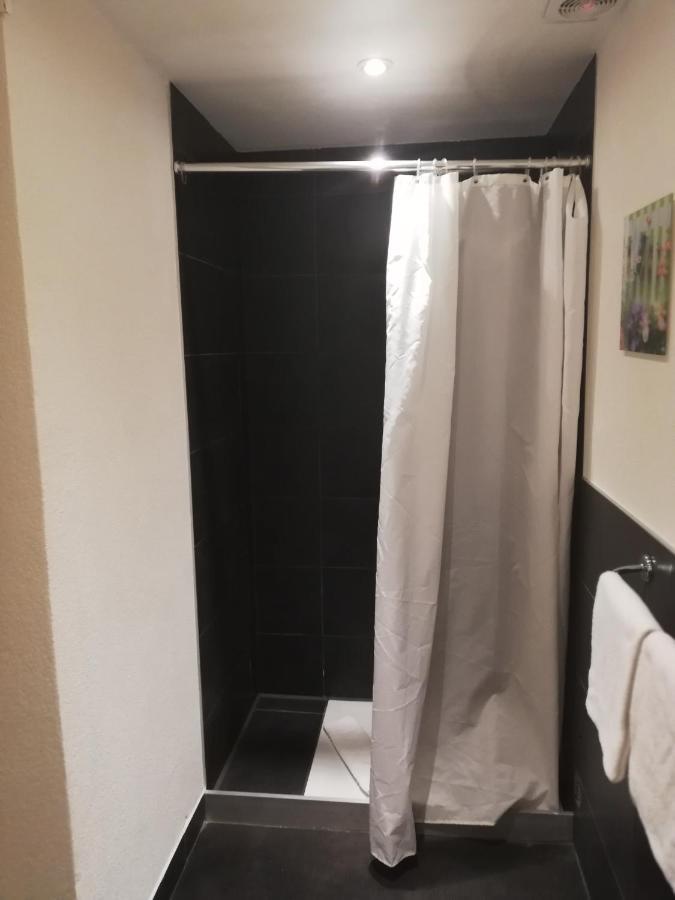 Hotel Parc & Lac Монтрё Экстерьер фото