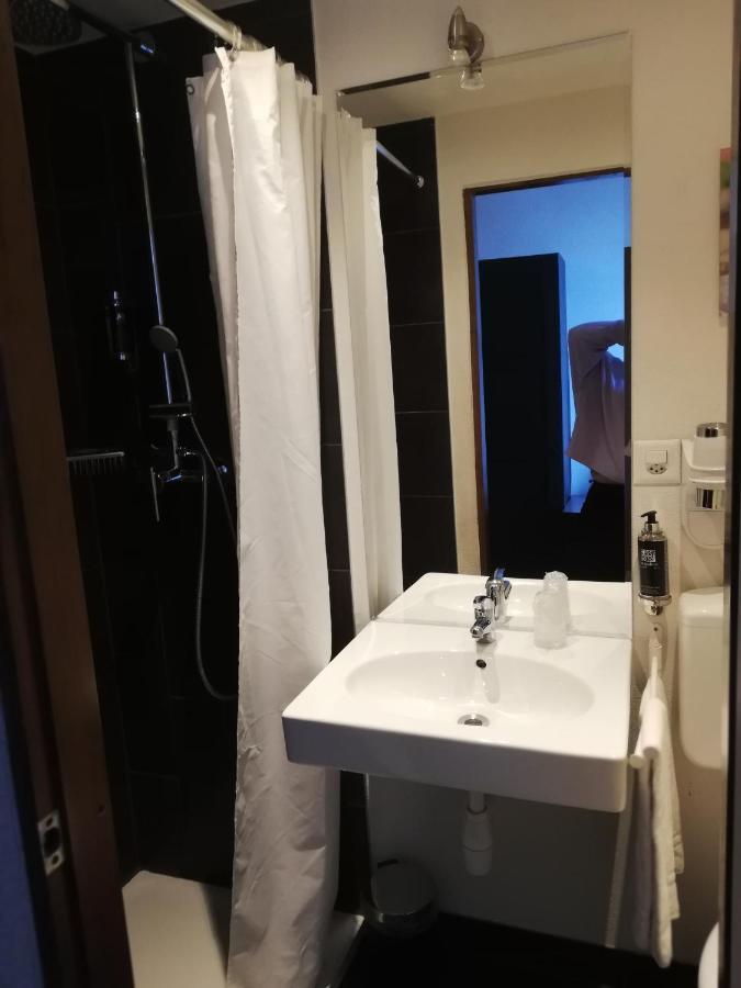 Hotel Parc & Lac Монтрё Экстерьер фото